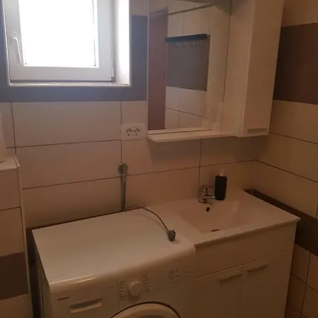 Apartmani Andrej Udbina Zewnętrze zdjęcie