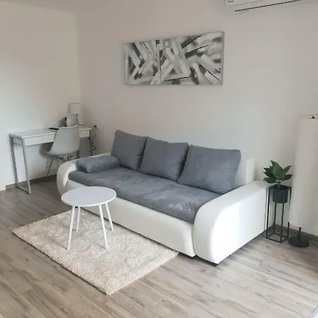 Apartmani Andrej Udbina Zewnętrze zdjęcie